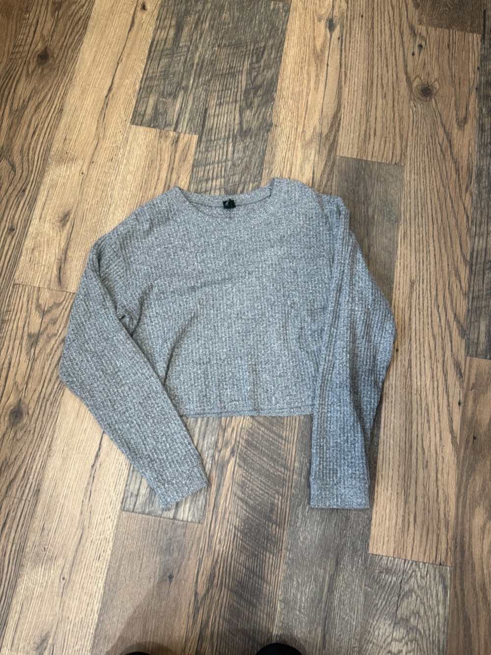 Cropped Gray Ribbed Knit Sweater Top